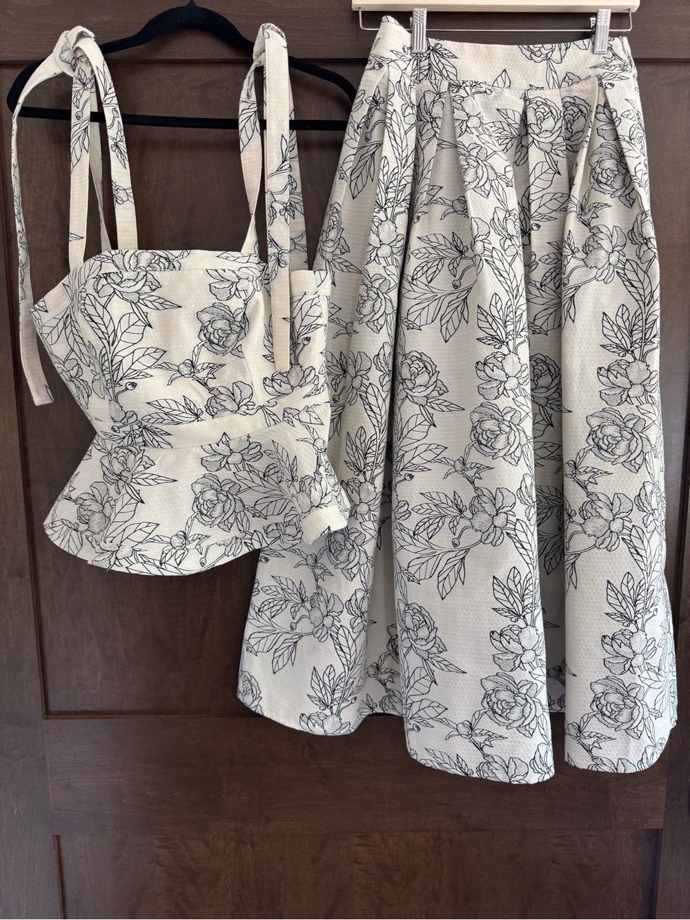 NWT Mable Textured Rose Peplum Top and Skirt Set